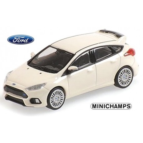 Ford Focus RS 2018 blanche 4 portes