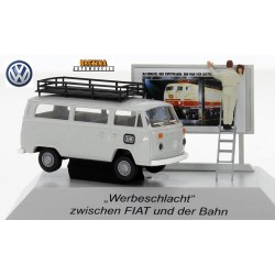 VW T2 Combi minibus avec galerie "DB" & panneau publicitaire et colleur d'affiche