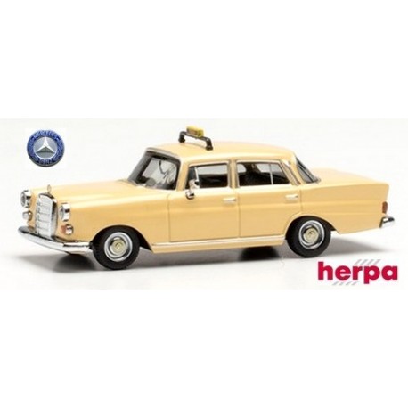 MB 200 (W108 - 1965) berline 4 portes "Heckflosse" beige "Taxi"