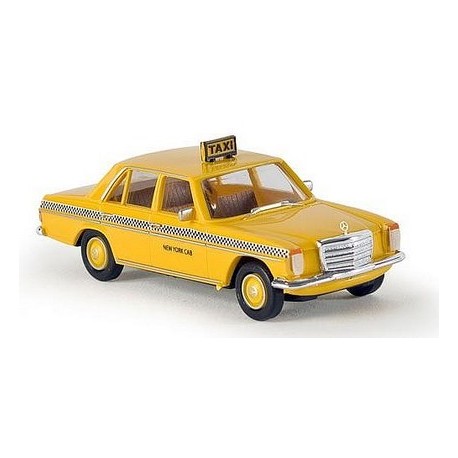MB 200 D/8 berline Taxi New York (USA)