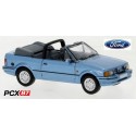 Ford Escort MK IV cabriolet (1986) bleu clair métallisé - Gamme PCX87