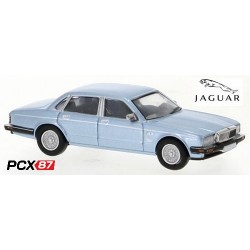 Jaguar XJ40 berline (1986) bleu clair métallisé - Gamme PCX87