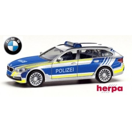 BMW 5er Touring (G31 - 2019) "Autobahnpolizei Niedersachsen“ (Police d'autoroute de Basse-Saxe)