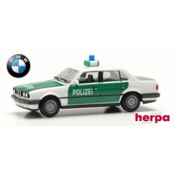 BMW 323i (E36 - 1990) berline Polizei- série éco