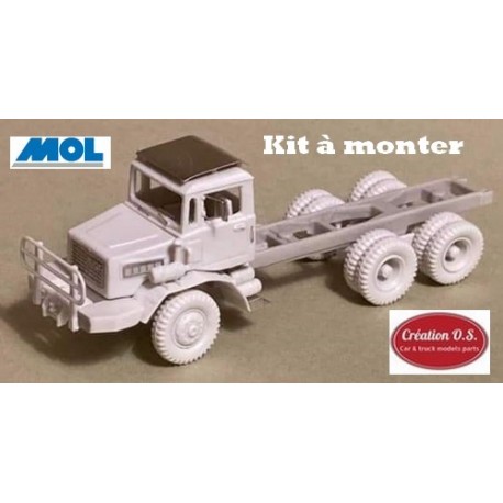 Tracteur lourd MOL HFT 1106 - kit résien avec accesoires en arcap photo-découpé