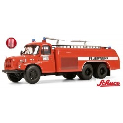 Tatra T 148 camion fourgon citerne "Feuerwehr"