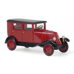 Renault NN (1924-30) berline rouge foncé