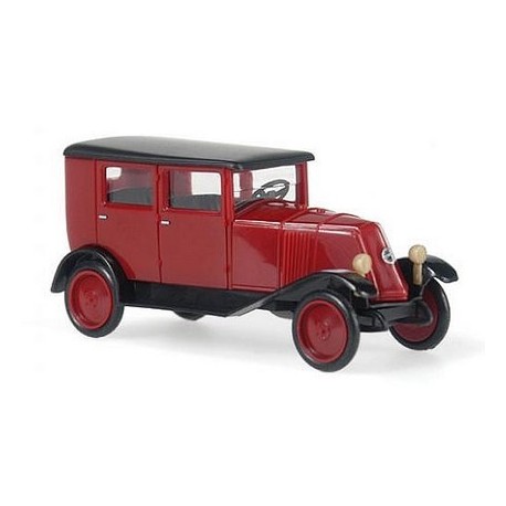 Renault NN (1924-30) berline rouge foncé