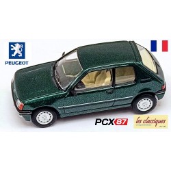 Peugeot 205 XT berline 3 portes (1985) "Roland Garros" - Gamme PCX87