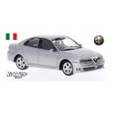 Alfa Romeo 156 GTA berline (2002) gris métallisé