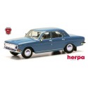 Volga M24 berline (1967) bleu brillant