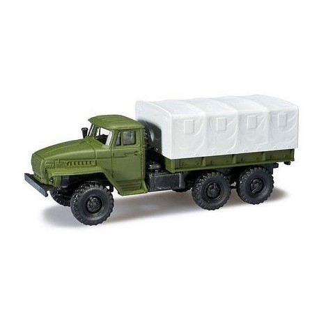 Ural 4320 camion bâché militaire